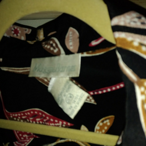 Button down blouse - Picture 2 of 3